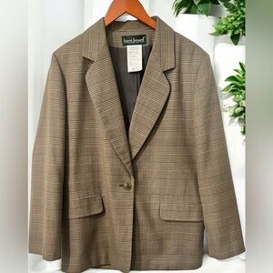 Harve Benard Brown Blazer with Notched Lapels